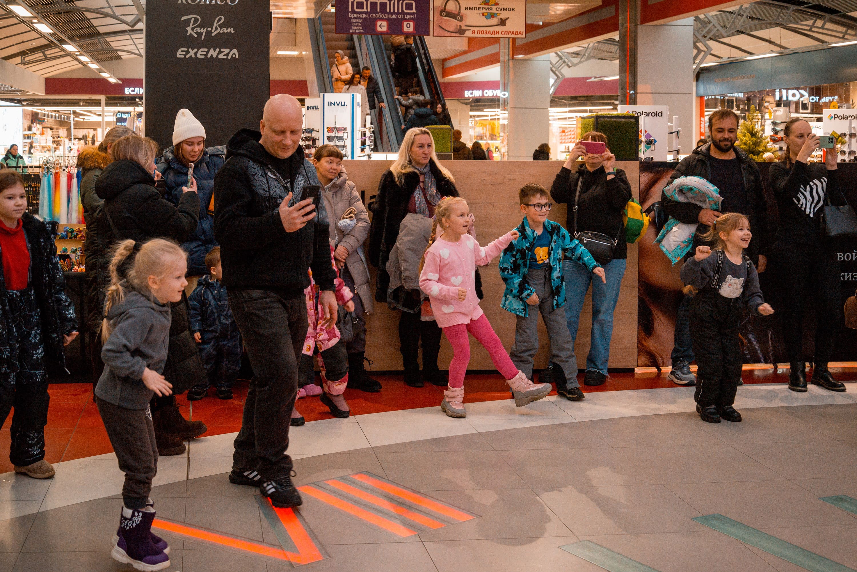 Фото Детский конкурс рисунков"Новогодний город -2026!" Изображения в Детский конкурс рисунков"Новогодний город -2026!"