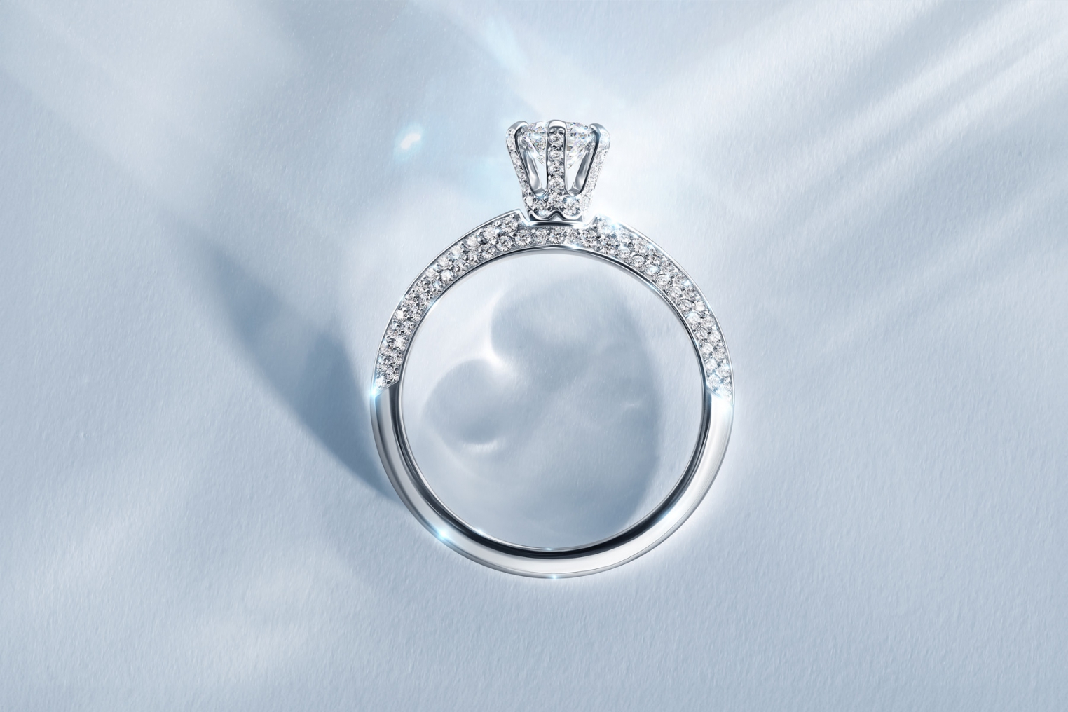 585 ЗОЛОТОЙ в ТРК Петровский