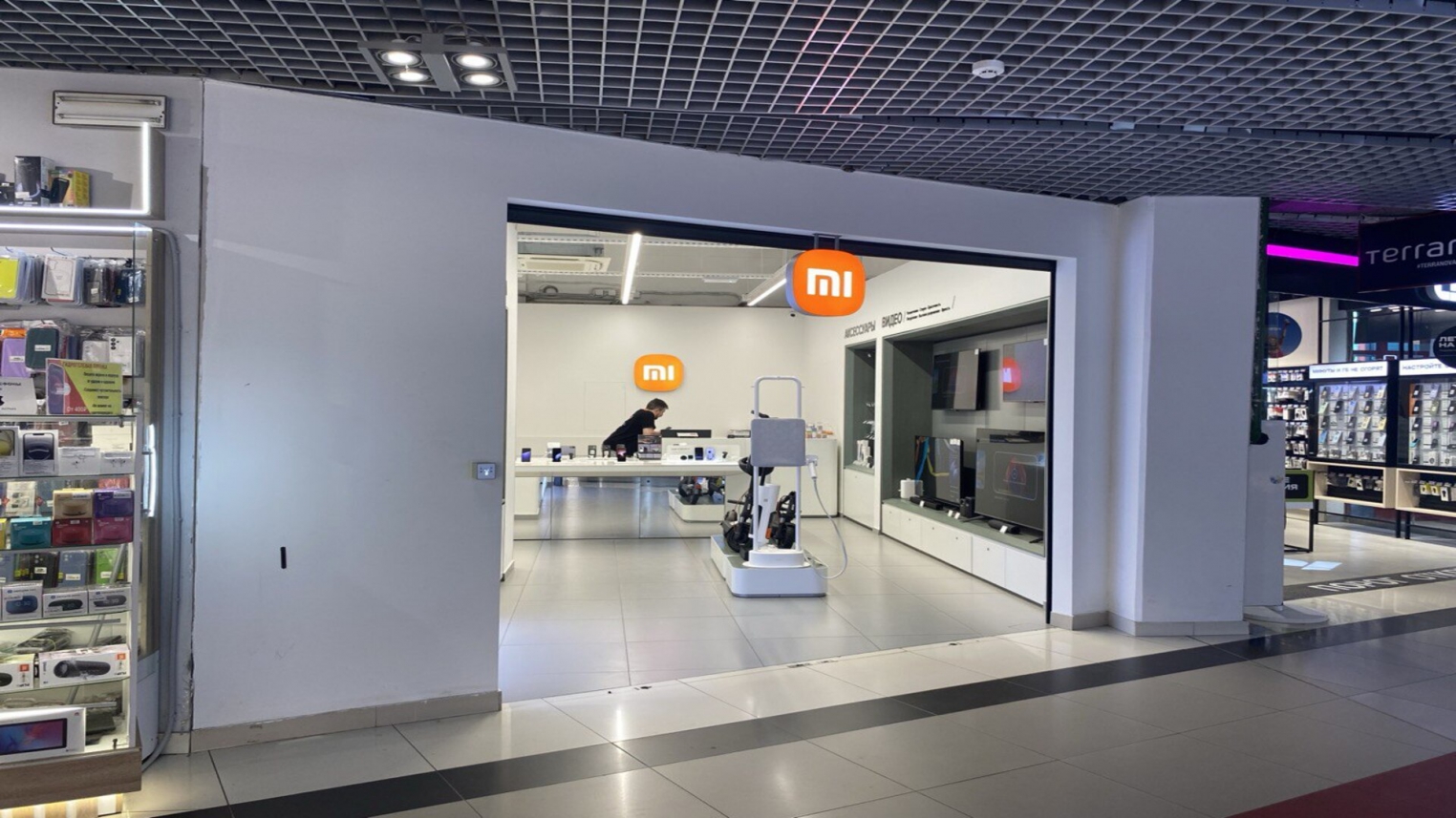 Xiaomi Exclusive в ТРК Петровский